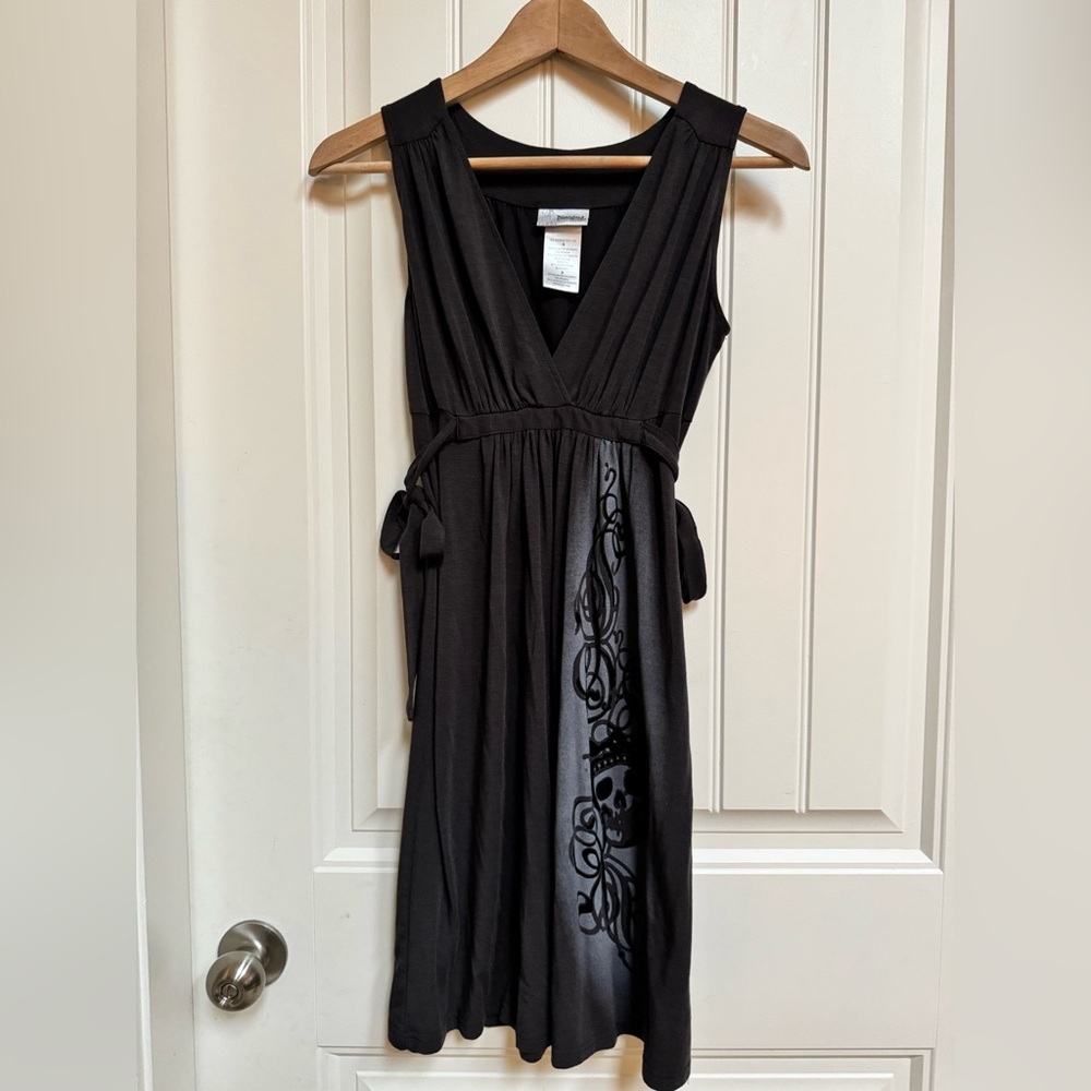 Disney Parks Pirates of The Caribbean Grey Sleeveless Dress with Tie Waist. M